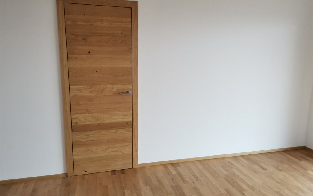Realizace – dubových dveří a dřevěné podlahy